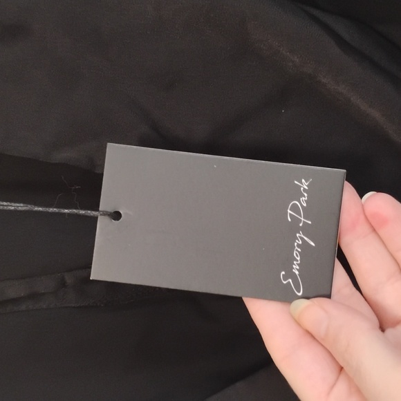 Emory Park | Black Balloon Sleeve Maddie Cut-Out Front-Twist Dress | L | NWT - Picture 4 of 8